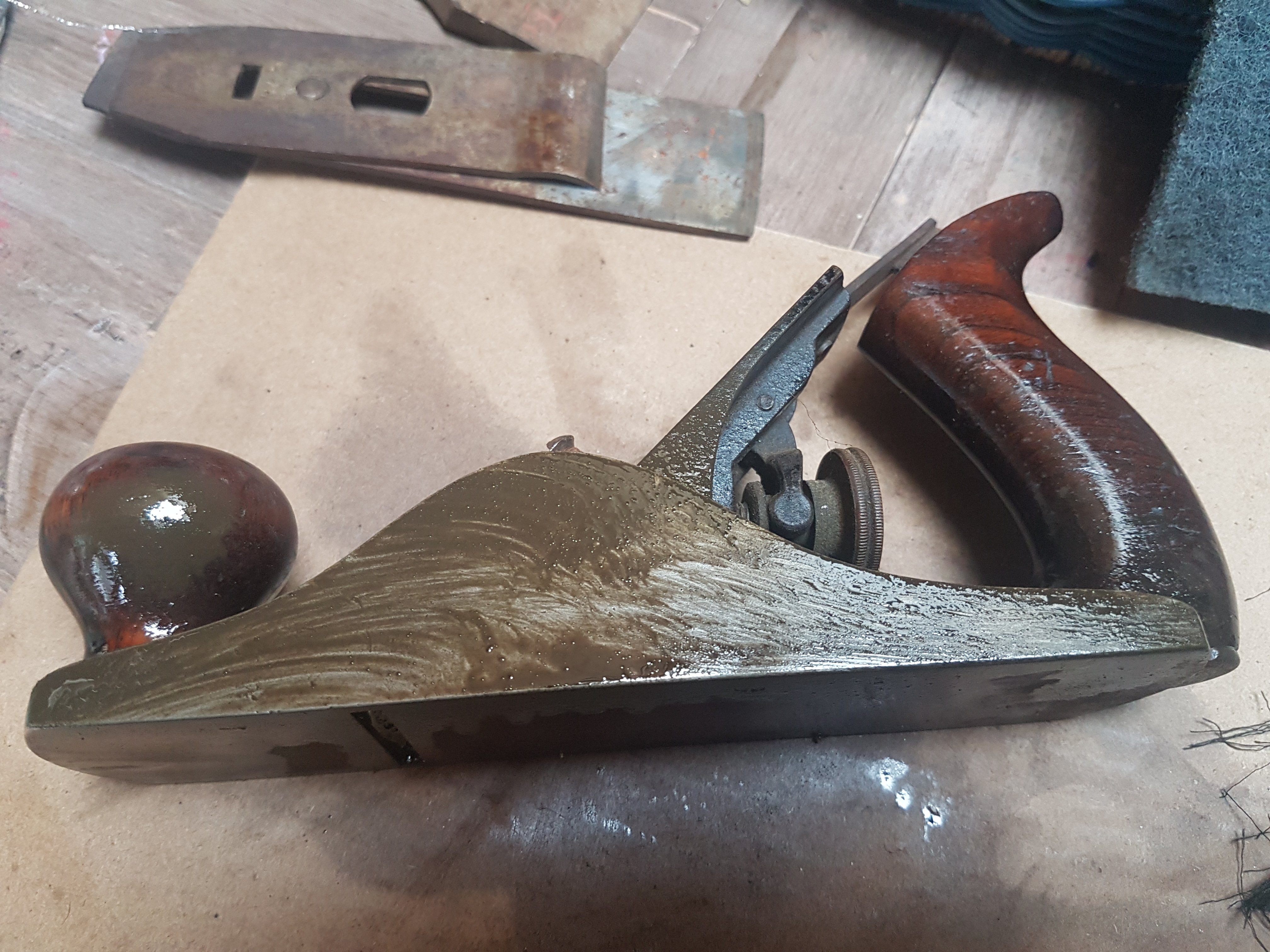 Hand Plane Rust Removal with Razor Blades & Scotchbrite